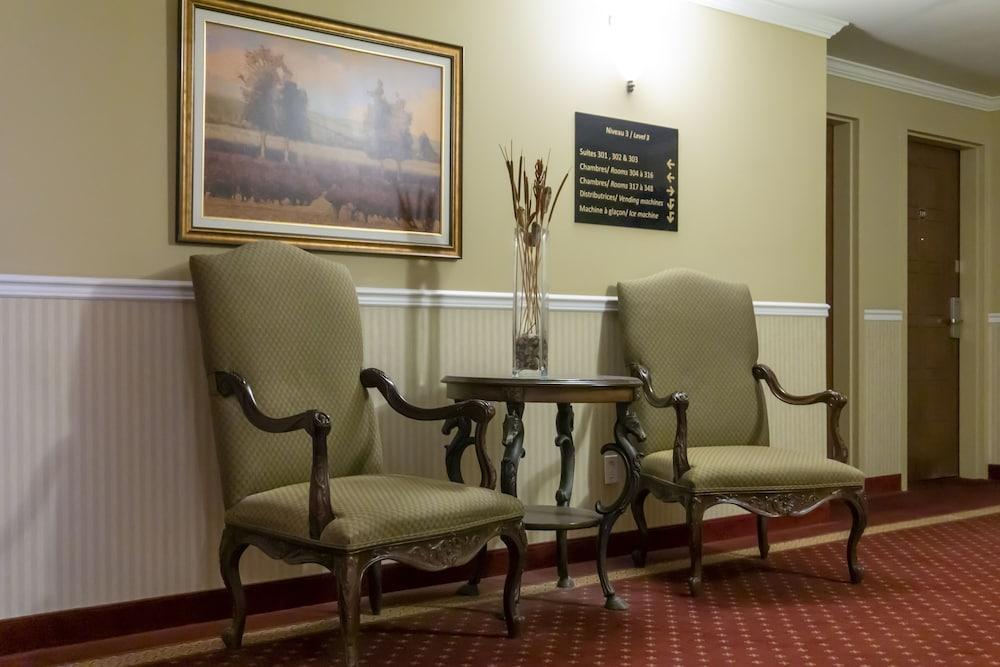Hotel Brossard Eksteriør billede
