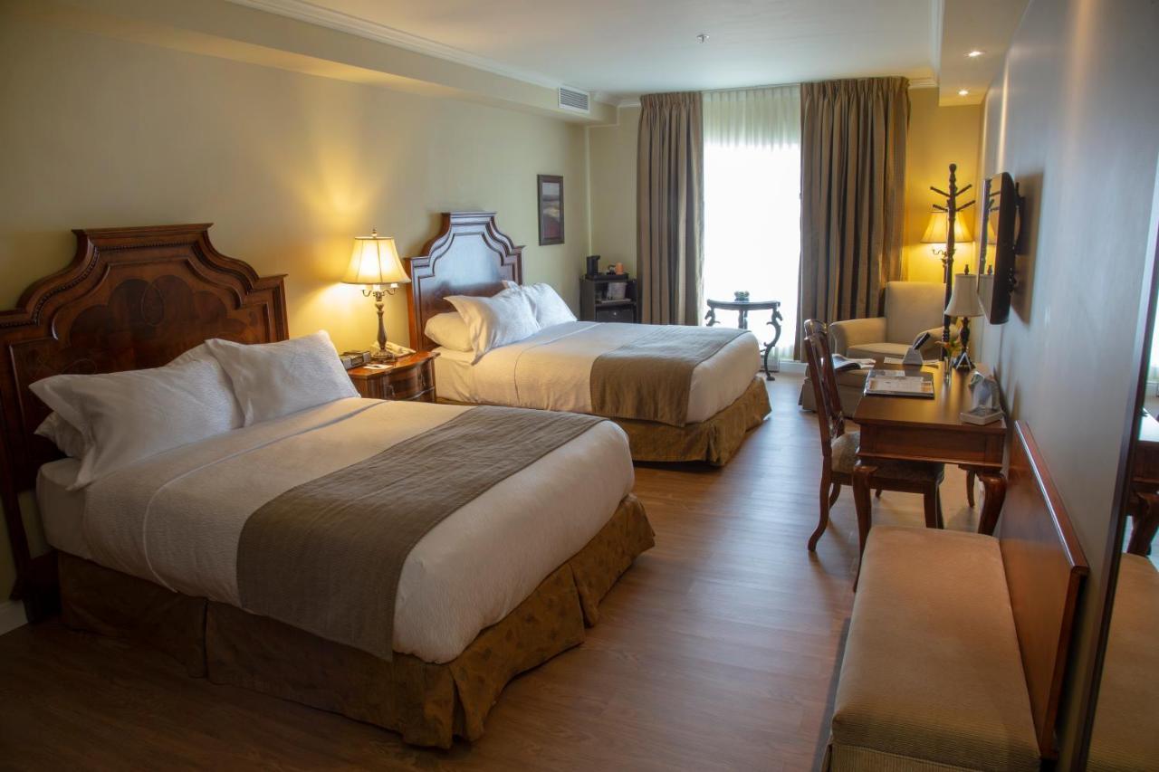 Hotel Brossard Eksteriør billede
