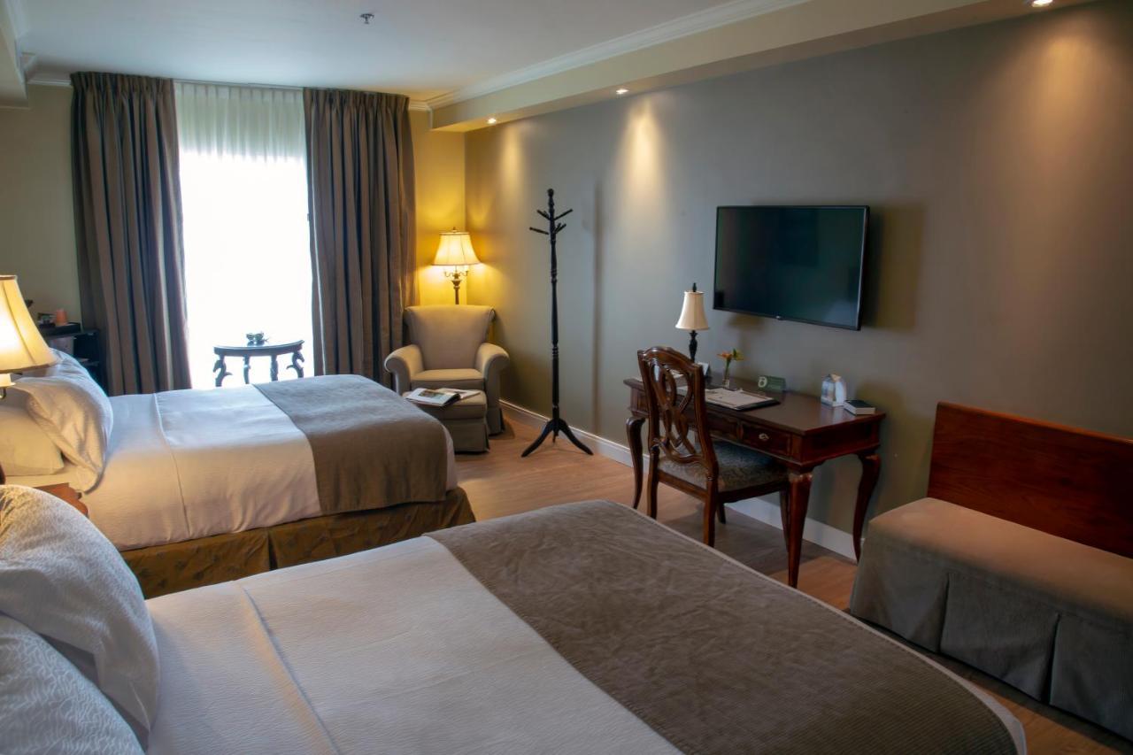 Hotel Brossard Eksteriør billede